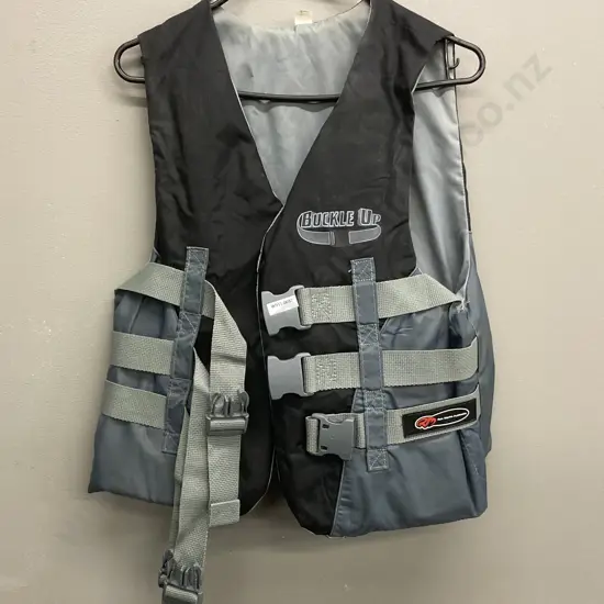 Ron Marks Factory Team Rider 3 Buckle Single Size Nylon Vest, Buoyancy Aid 50N, Black / Grey,